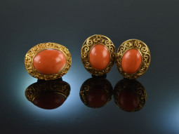 China around 1960! Beautiful precious coral Bouton earrings and brooch filigree silver gold plated