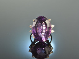 Around 1970! Especially beautiful Cocktail Ring Amethyst...