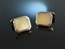 Around 1965! Classic cufflinks with mother of pearl...