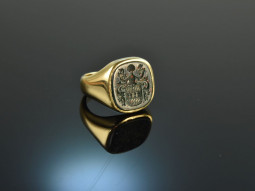 Around 1965! Classic Coat of Arms Signet Ring with...