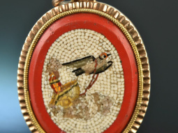 Around 1850! Pretty micromosaic pendant with little bird...