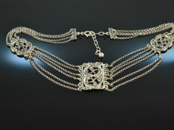 Around 1950! Pretty simple traditional Dirndl necklace...