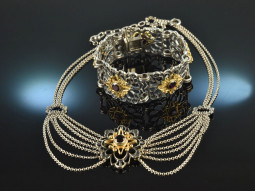 Around 1970! Beautiful traditional jewelry set necklace...