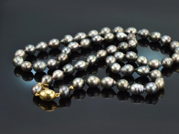 Baroque Pearls! Long Tahitian cultured pearls necklace...