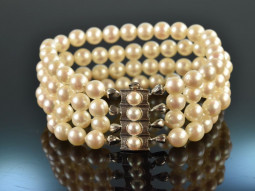 Around 1980! Very fine Akoya cultured pearls bracelet 4...