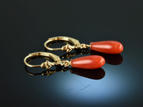 Italy around 1990! Beautiful coral drop earrings gold 585