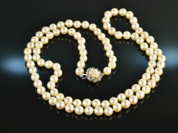 Around 1980! Noble Long Akoya Cultured Pearl Necklace...