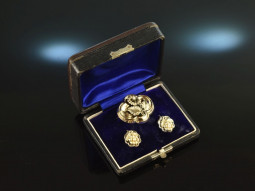 Graz around 1850! Biedermeier earrings and brooch silver gilded in original case