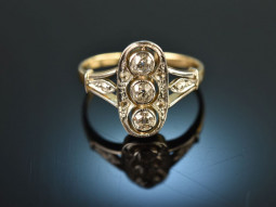 Munich around 1915 Finest Art Deco Diamond Ring 0,4 ct...