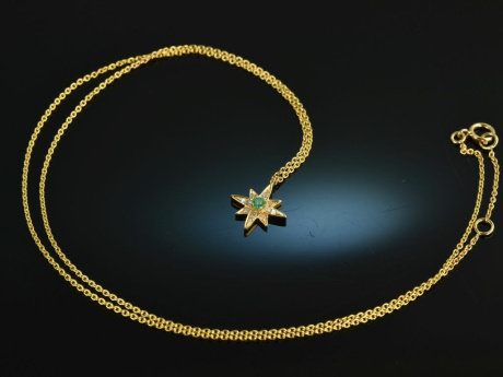 Green Star! Pretty star pendant with emerald and diamonds gold 750