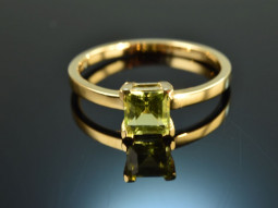 Green Carr&eacute;e! Fine Peridot Ring Gold 750