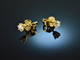 Fine sparkle! Classic diamond stud earrings 0.22 ct gold 585