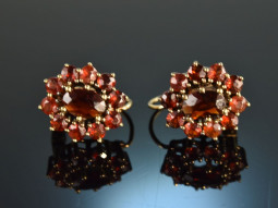 Around 1960! Pretty Bohemian Garnet Earrings Gold 333
