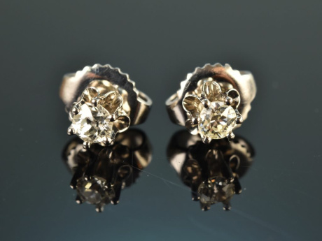 Around 1995! Classic Diamond Stud Earrings 0.2 ct White Gold 585