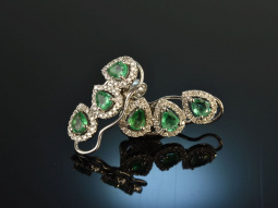 Noble green! Beautiful Emerald Brilliant Earrings White...