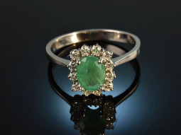 Around 1980! Classic Emerald Brilliant Ring White Gold 585