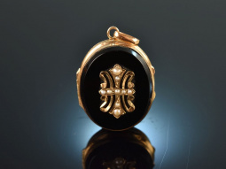 France around 1870! Pretty medallion pendant onyx seed...