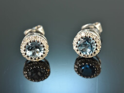 Noble blue! Earrings with Aquamarines and Diamonds White...