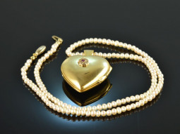 Around 1950! Heart locket pendant with delicate cultured...