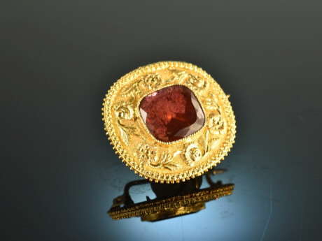 Around 1850! Beautiful brooch with red tourmaline gold 750