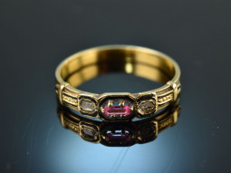 Around 1800! Delicate classicism ring with ruby and...