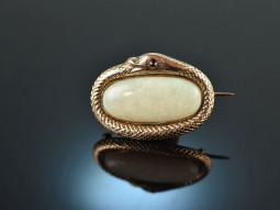 Around 1814! Ouroboros snake brooch with opal and garnet...