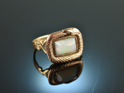 Around 1815! Ouroboros snake ring with opal red gold 585