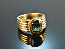 Around 1990! Heavy goldsmith ring with green tourmaline gold 750