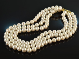 From our workshop! Wonderful cultured pearls necklace 3...