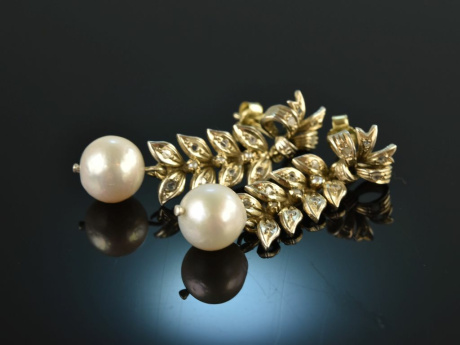 Around 1950! Beautiful earrings with diamonds and pearls gold 585