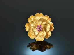 Around 1955! Flowers pendant with rubies gold 750