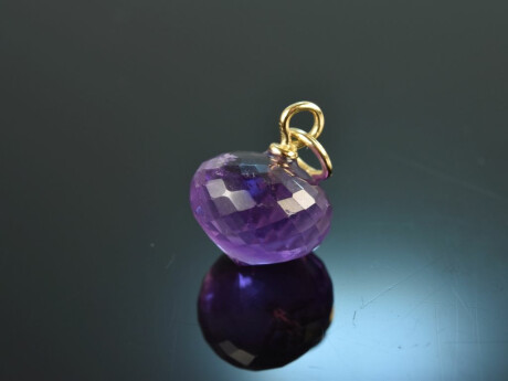 Lovely Lilac! Sparkling amethyst onion with pendant eyelet in yellow gold 585