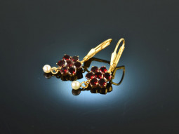 Beautiful garnet traditional earrings with pearl silver...