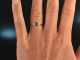 Um 1930! Feiner Ring mit Smaragd und Diamanten Gold 585