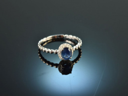 Classy Blue! Feiner Saphir Ring mit Diamanten Wei&szlig;...