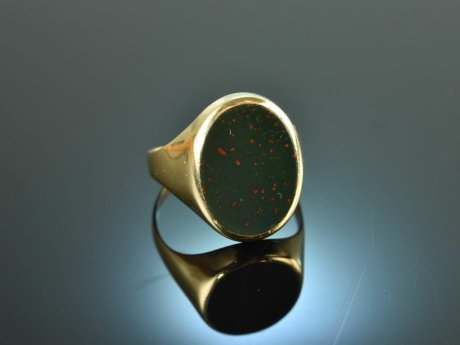 Around 1960! Classic coat of arms signet ring with blood jasper gold 333