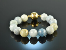 Vivid Blue! Beautiful grained aquamarine bracelet silver...