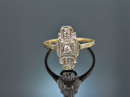 Um 1925! Strenger Art Deco Ring mit Diamanten Gold 585...