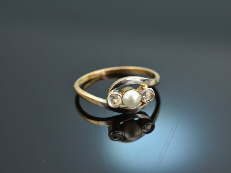 Um 1910! Zarter Ring mit Perle und Diamantrosen Gold 585