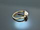 Um 1910! Zarter Ring mit Perle und Diamantrosen Gold 585