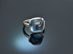 London Blue! Ring mit Blau Topas Wei&szlig; Gold 585