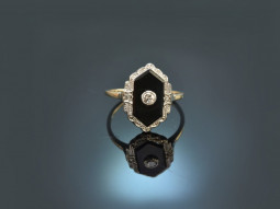 Um 1925! Art Deco Ring mit Diamanten und Onyx Gold 585