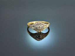 Um 1920! Art Deco Ring mit Diamanten Gold 585 Platin