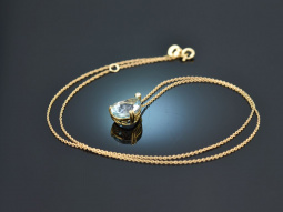 Sky blue! Beautiful topaz necklace with 750 gold diamond