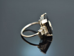 Um 1930! Art Deco Ring mit Onyx und Diamanten Wei&szlig;...