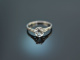 Um 1915! Ring mit wasserblauem Aquamarin und Diamanten Platin 950