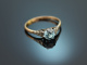 England um 1910! Historischer Ring mit hellblauem Zirkon Gold 750 und Platin