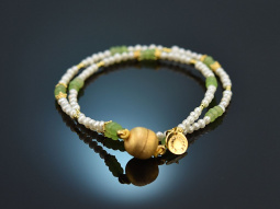 Tiny Pearls! Delicate bracelet with cultured pearls and peridot silver 925 gold-plated