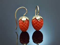 Coral strawberries! Large coral strawberry earrings gold 585