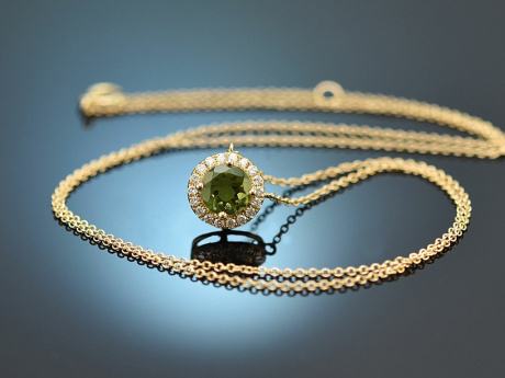 Fine Green! Fine necklace with tourmaline and diamonds 750 gold